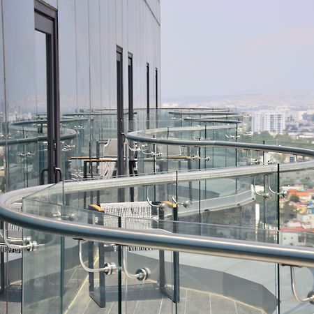 Baruk Guadalajara Hotel De Autor Esterno foto A glass balustrade