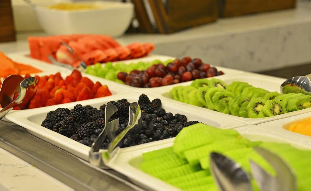 Baruk Guadalajara Hotel De Autor Esterno foto Fruit salad
